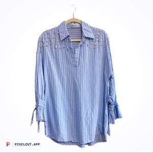 Blue Pinstripe Roommates Blouse with Pearls & Bell Tie sleeves. Size- sm